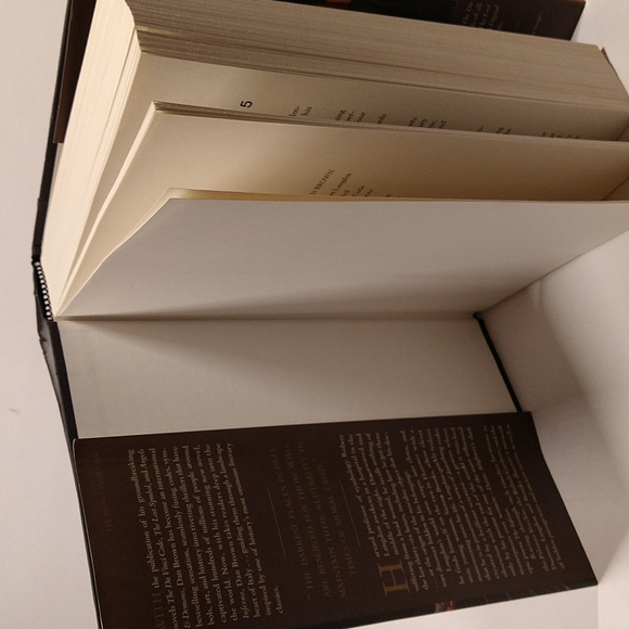 Dan Brown’s Inferno Hardcover Book - Picture 3 of 6